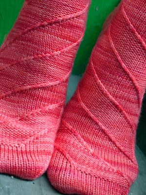 Pink knit socks "Berlin" from Tangled Magazine Summer 2011 issue