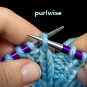 Photo knitting definition - purlwise - KnitFreedom glossary