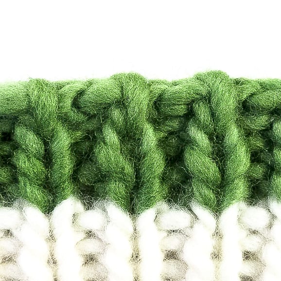 https://www.knitfreedom.com/wp-content/uploads/2018/08/Cable-bo-for-1x1-rib-2-150x150.jpg
