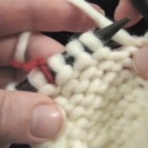 17 Bulky Cabled Legwarmers Forgot the Buttonhole video screenshot 082022