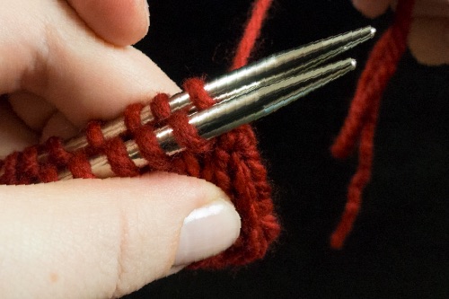 Kitchener Stitch Tips 4 The row of stitches you’re creating should match the tension of the surrounding stitches 2