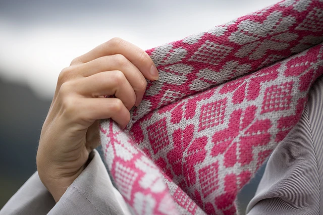 Learn Fair-Isle Knitting With Perfect Tension